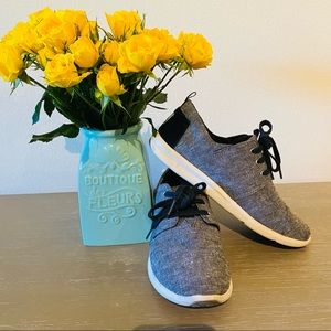 Toms Heather Black Sneakers
